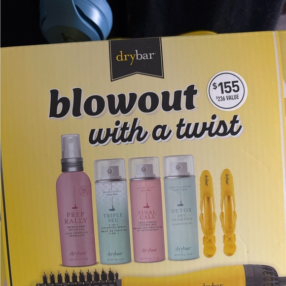 Drybar Yellow Styling Brush with Ionic Technology - Picture 2 of 3